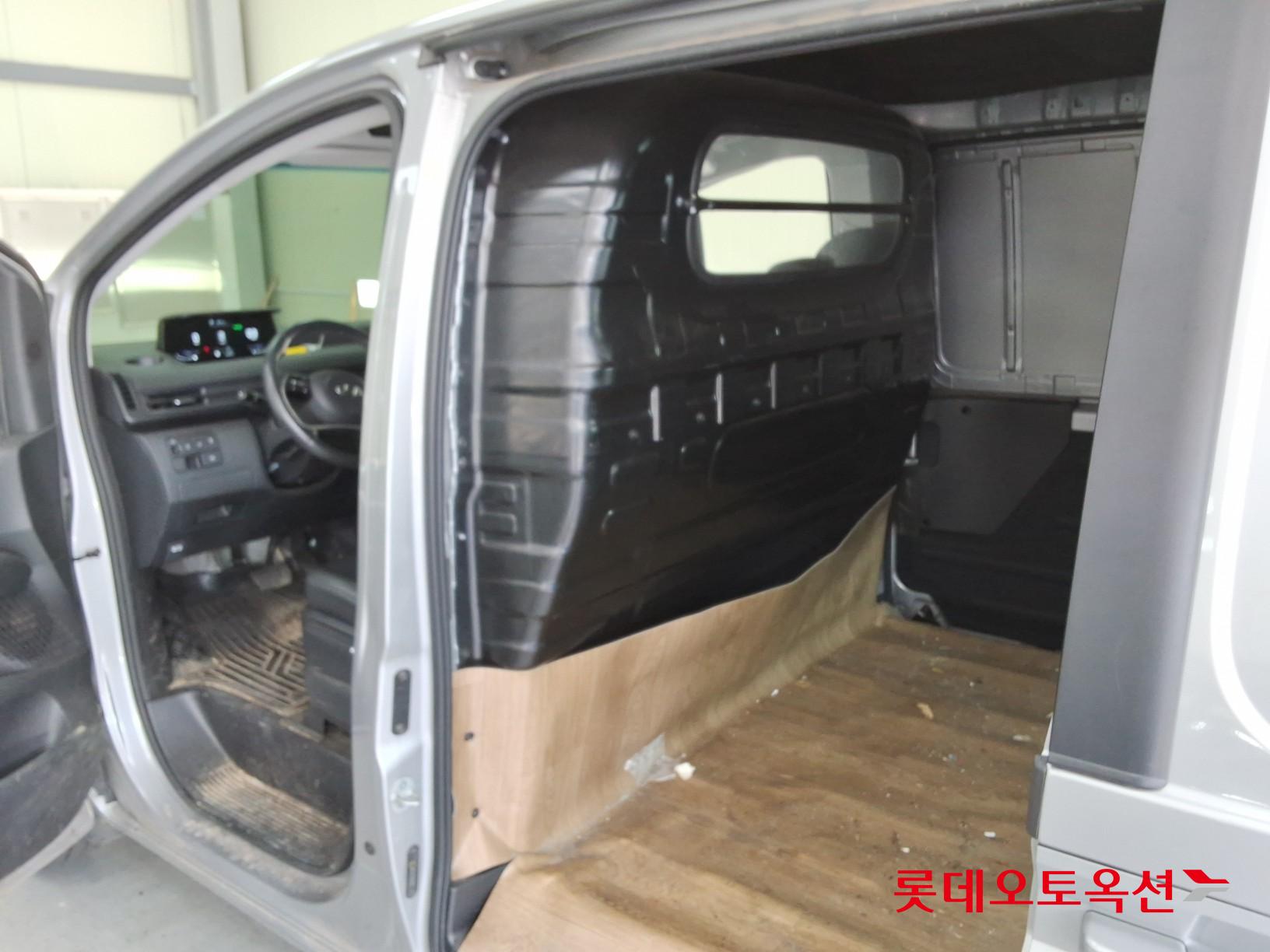 هيونداي ستاريا