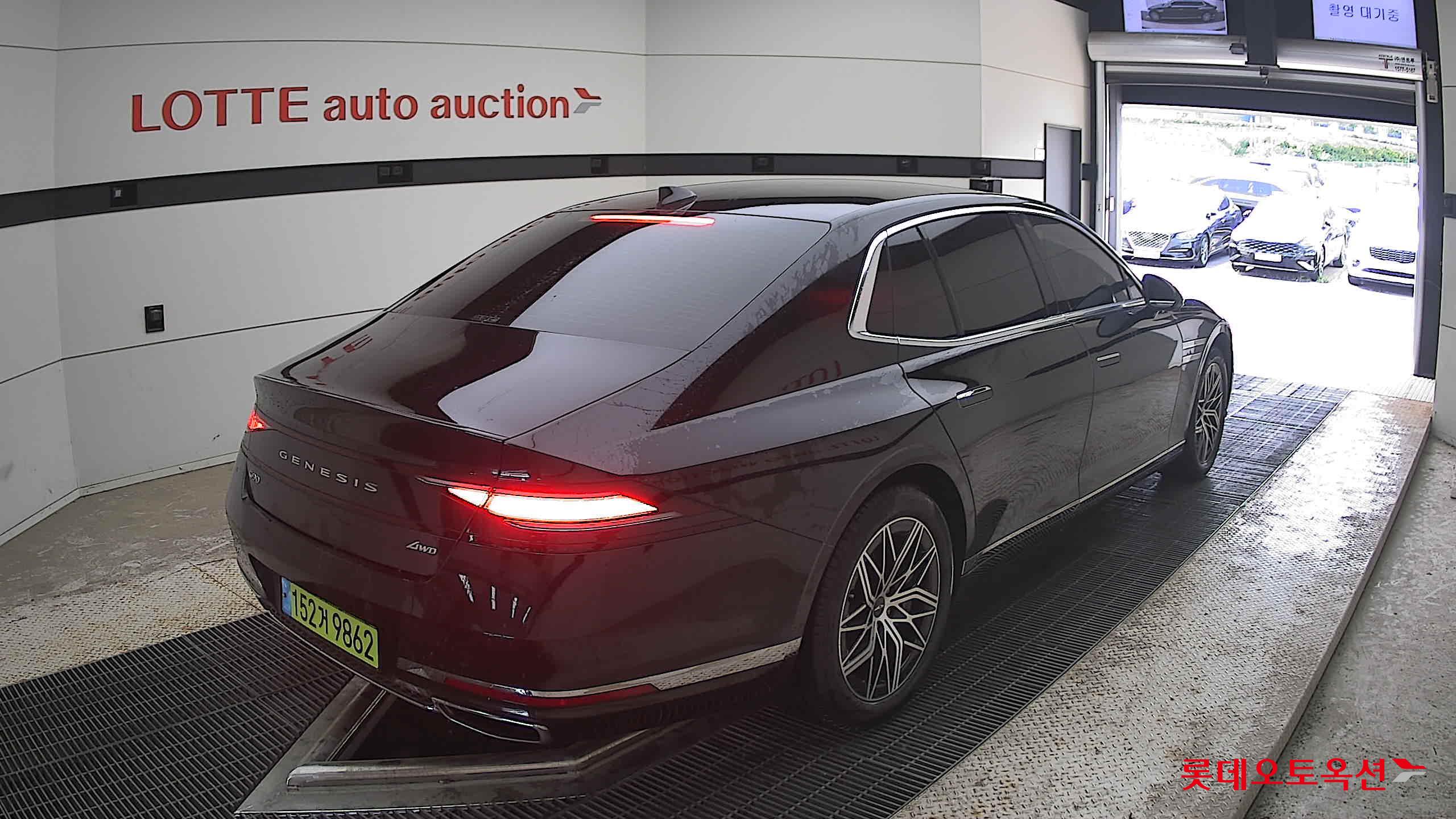 2025 - genesis g90