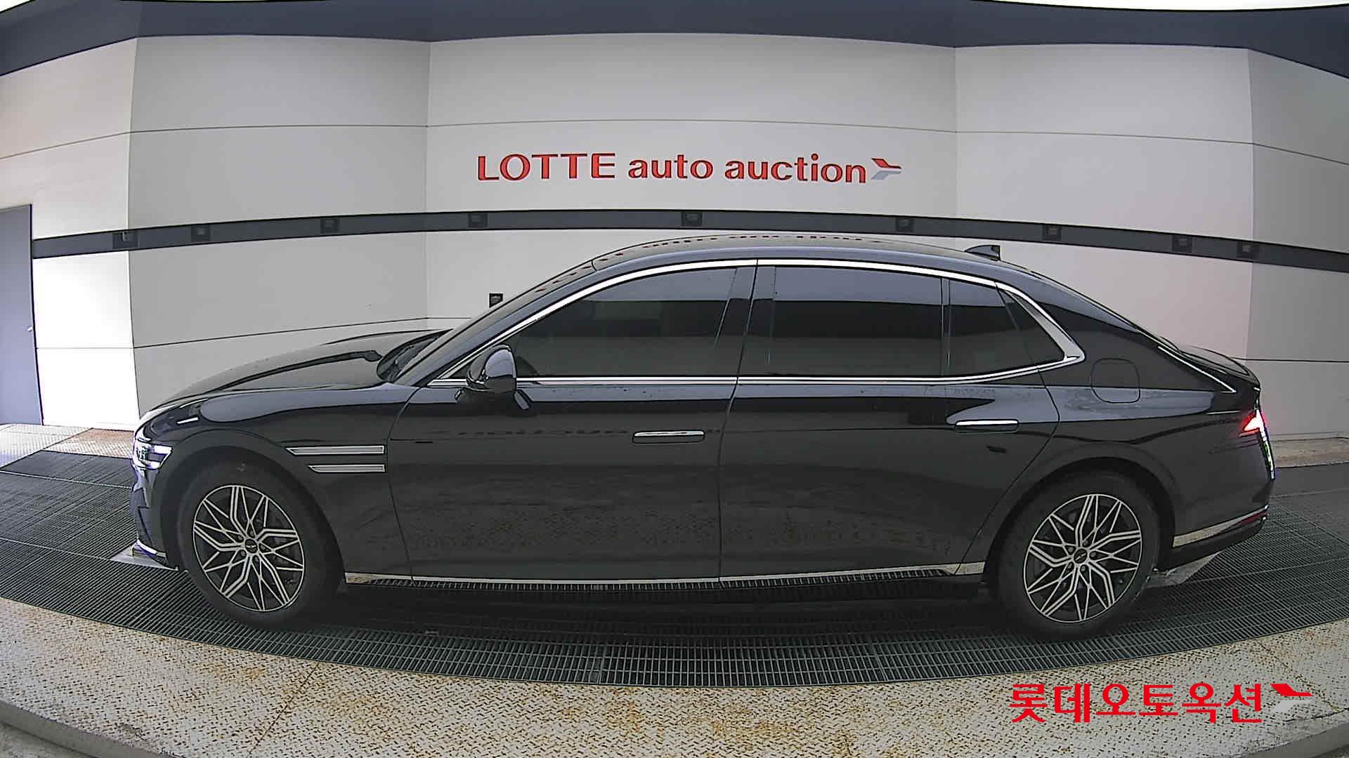 2025 - genesis g90