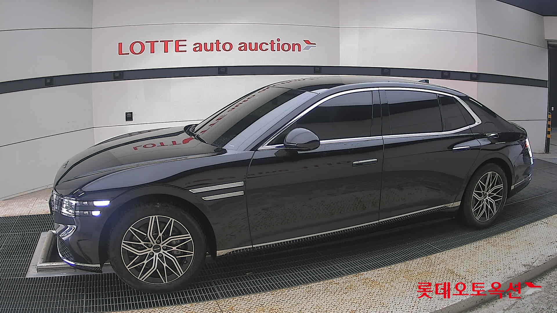 2025 - genesis g90
