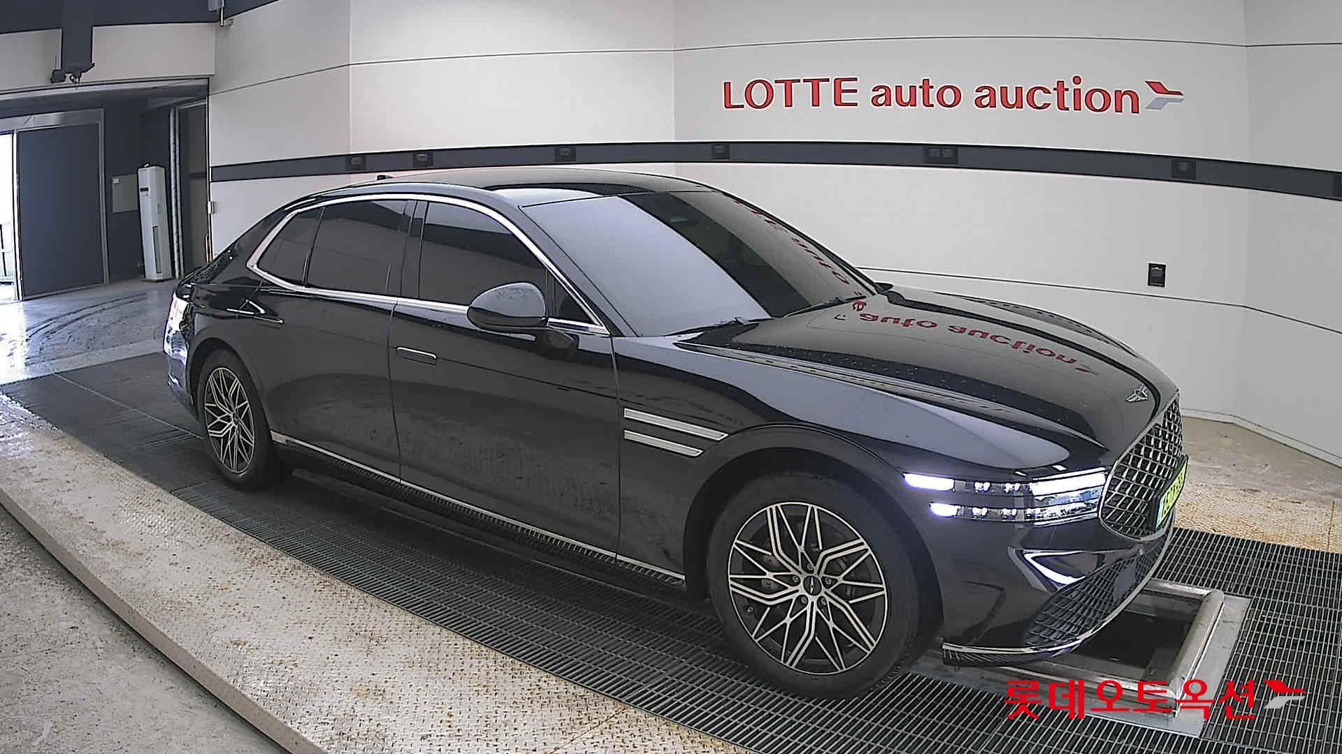 2025 - genesis g90