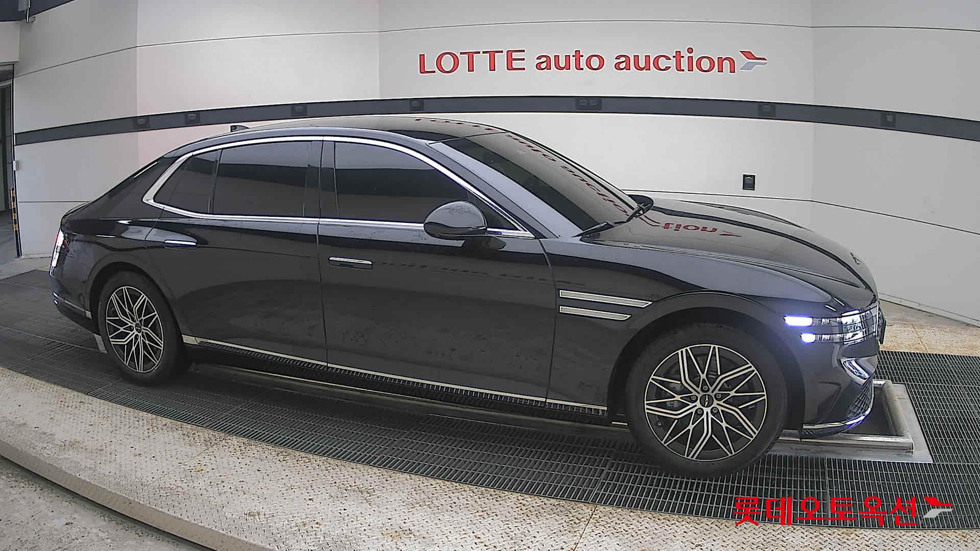2025 - genesis g90