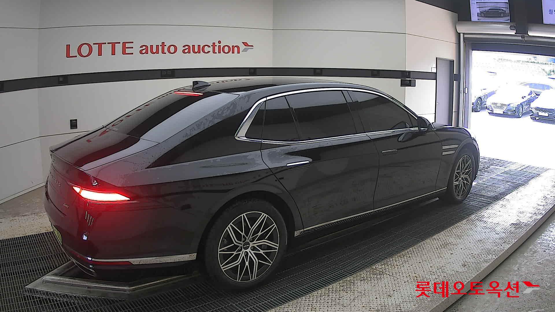 2025 - genesis g90