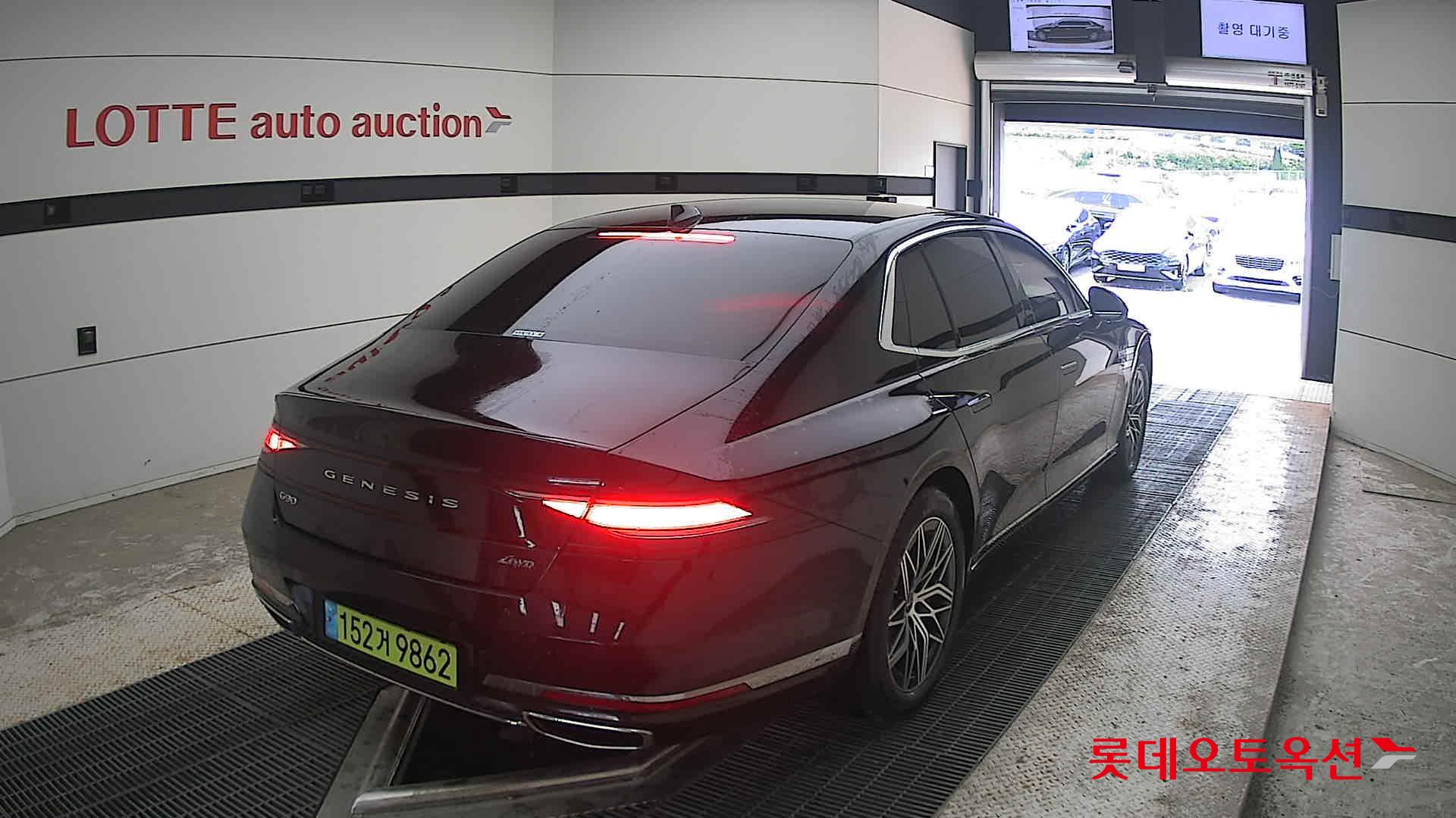 2025 - genesis g90