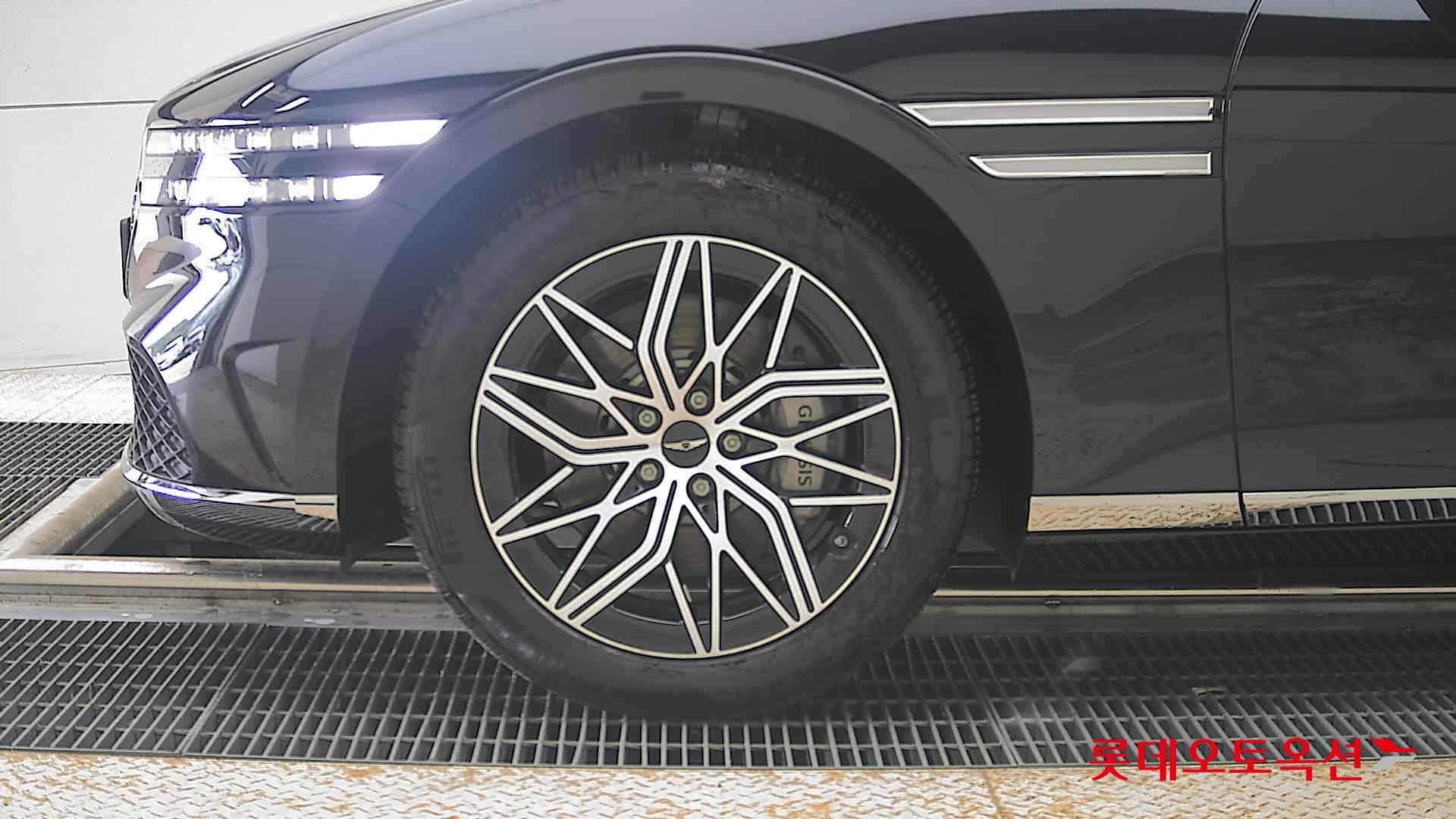 2025 - genesis g90
