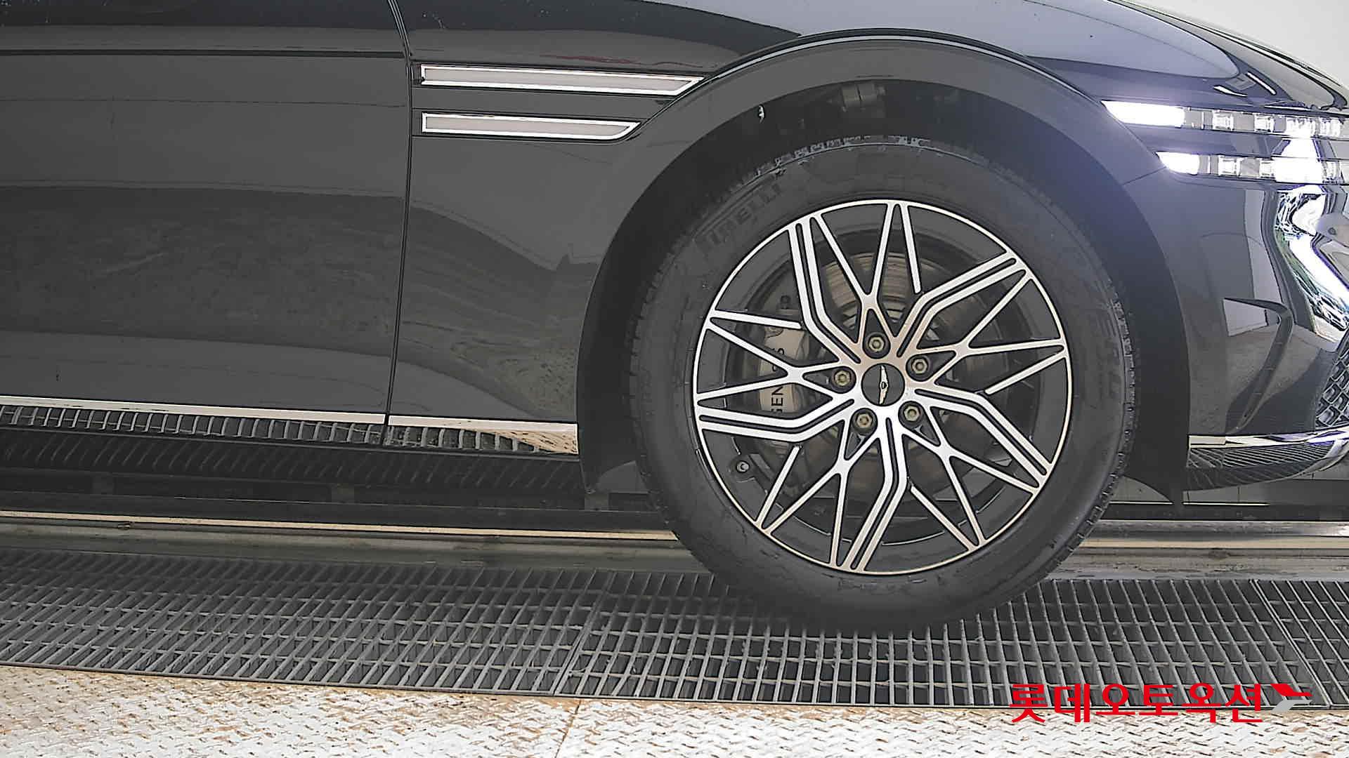 2025 - genesis g90
