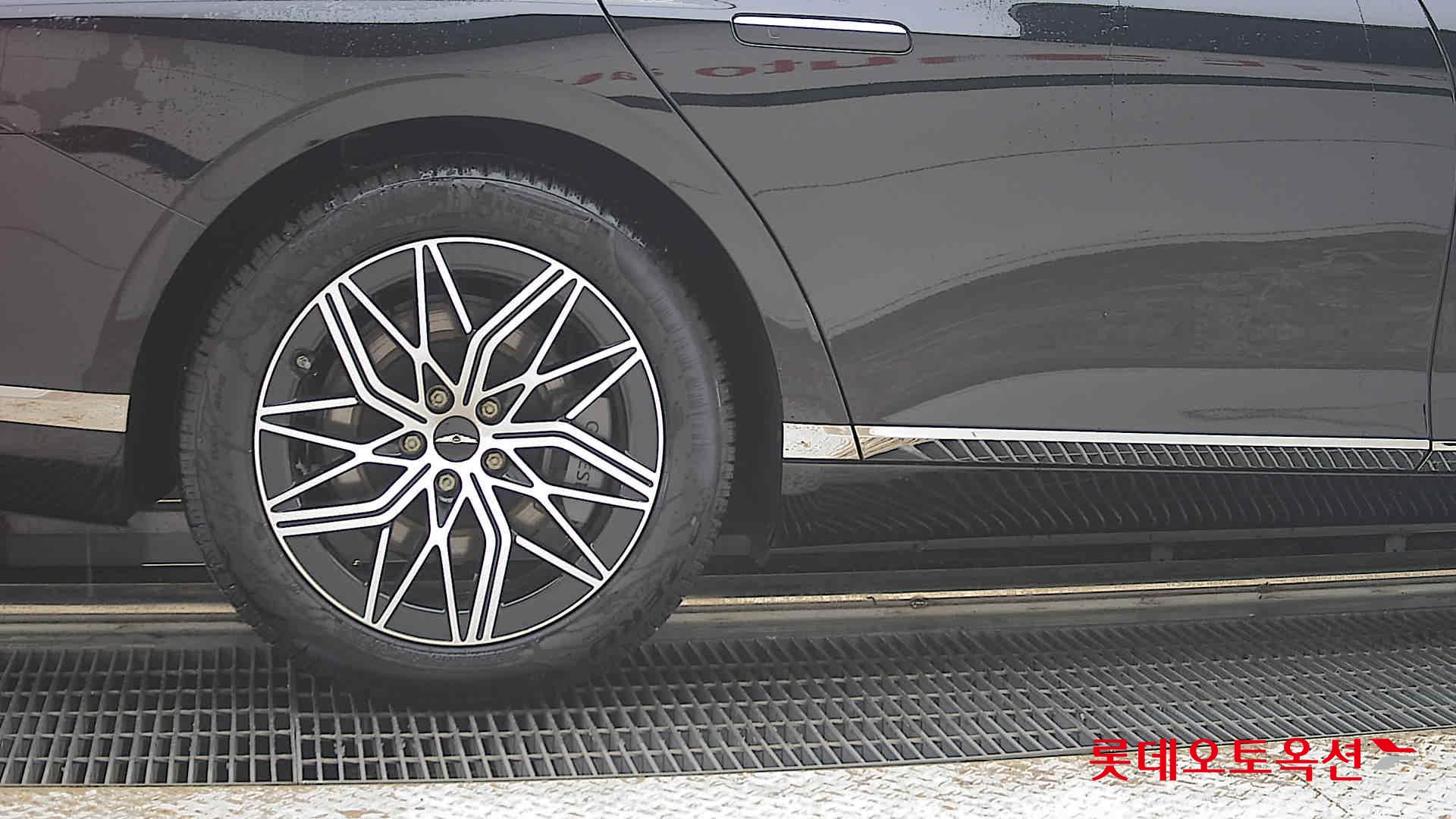 2025 - genesis g90