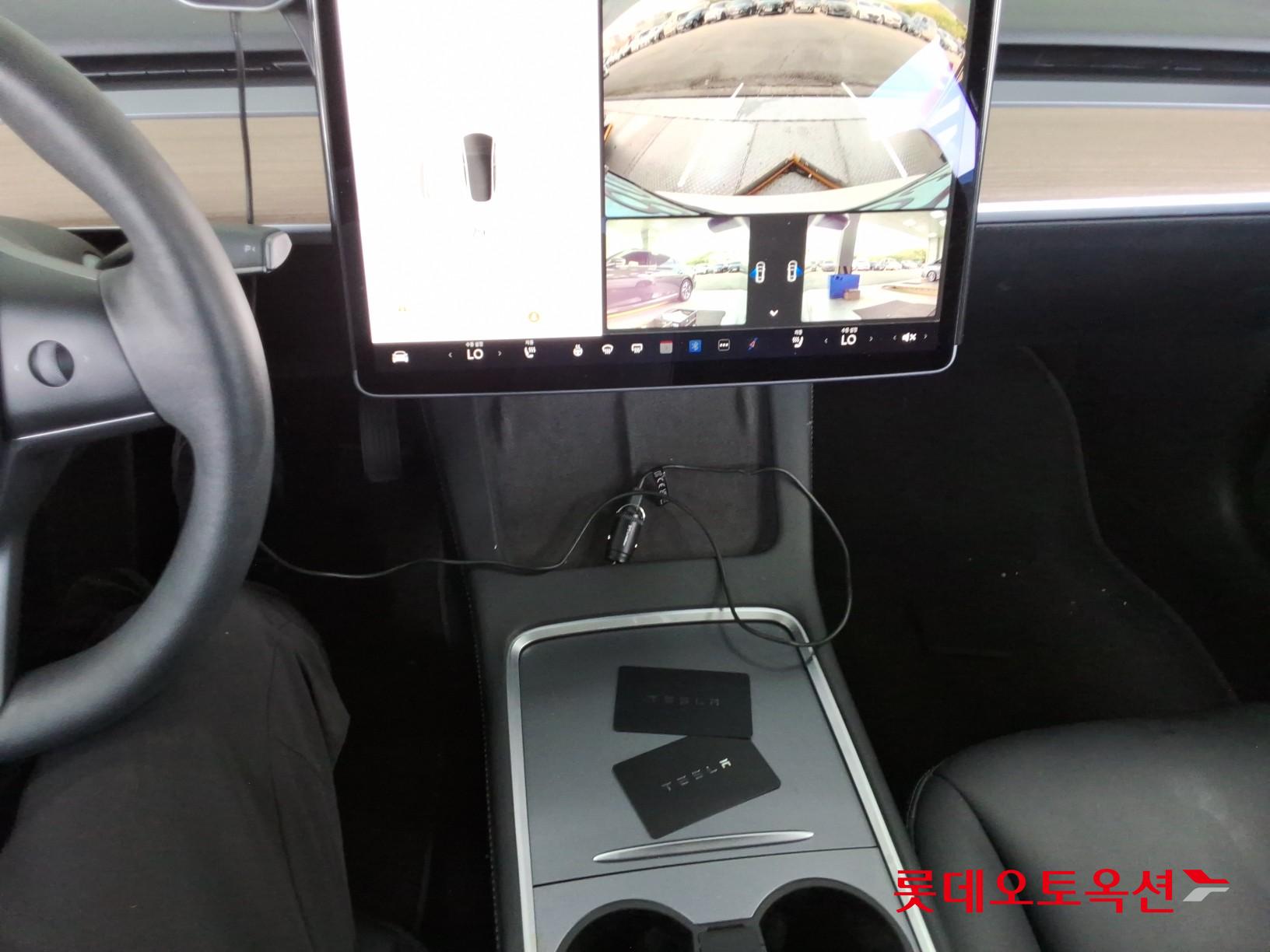 2022 - tesla model 3