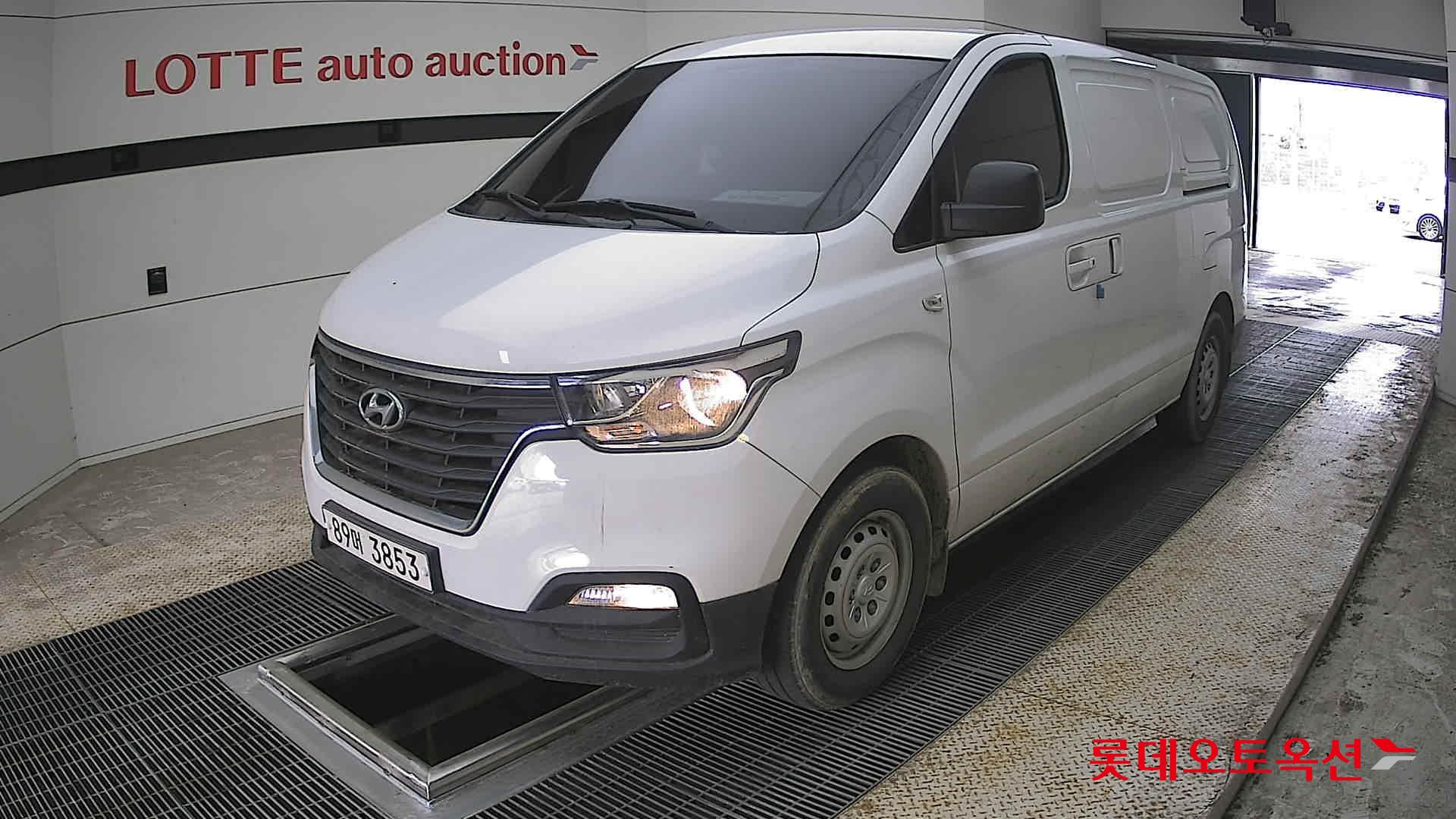 Hyundai Grand Starex 2021 - Image 3