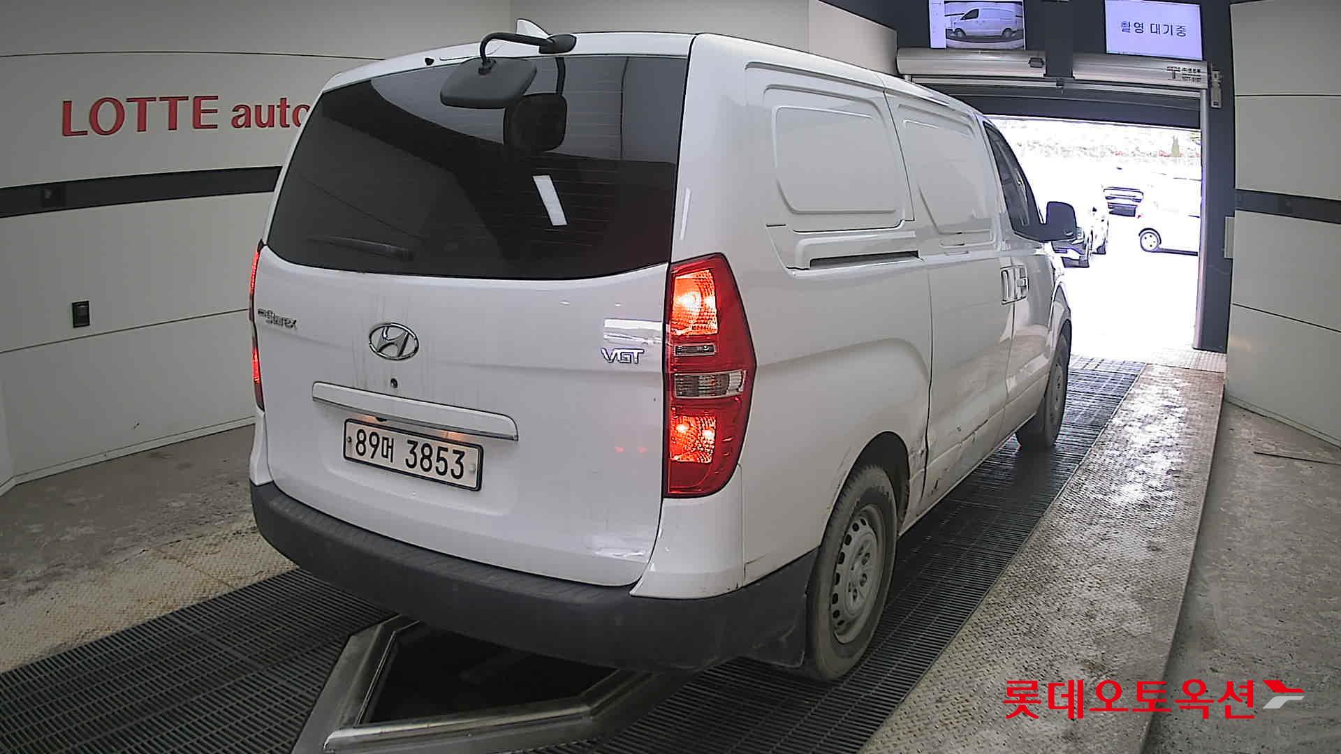 Hyundai Grand Starex 2021 - Image 18