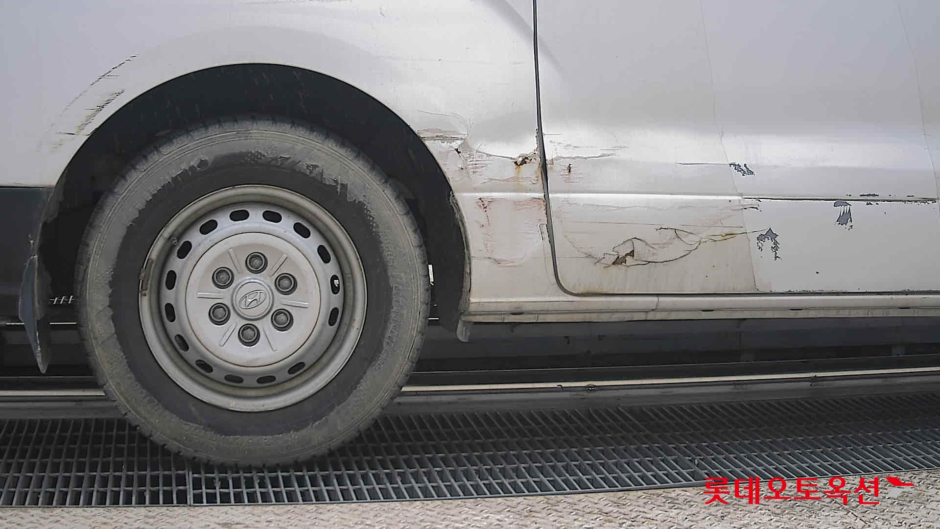 Hyundai Grand Starex 2021 - Image 28