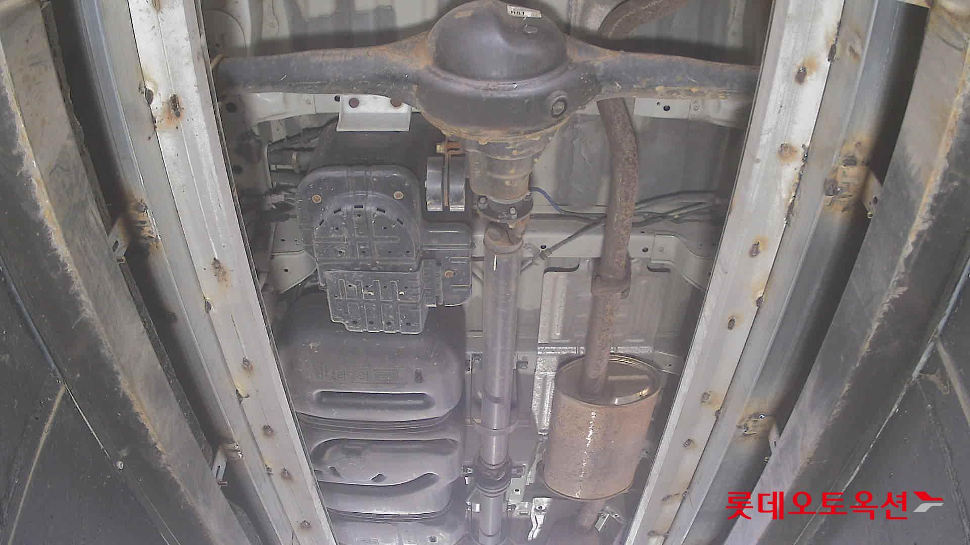 Hyundai Grand Starex 2021 - Image 2