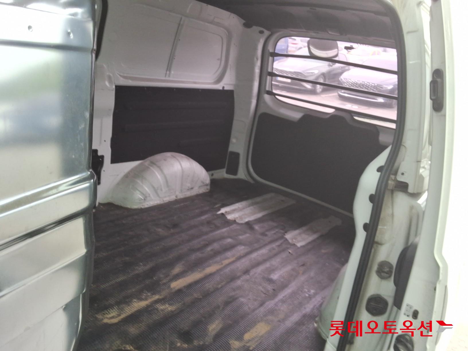 Hyundai Grand Starex 2021 - Image 37