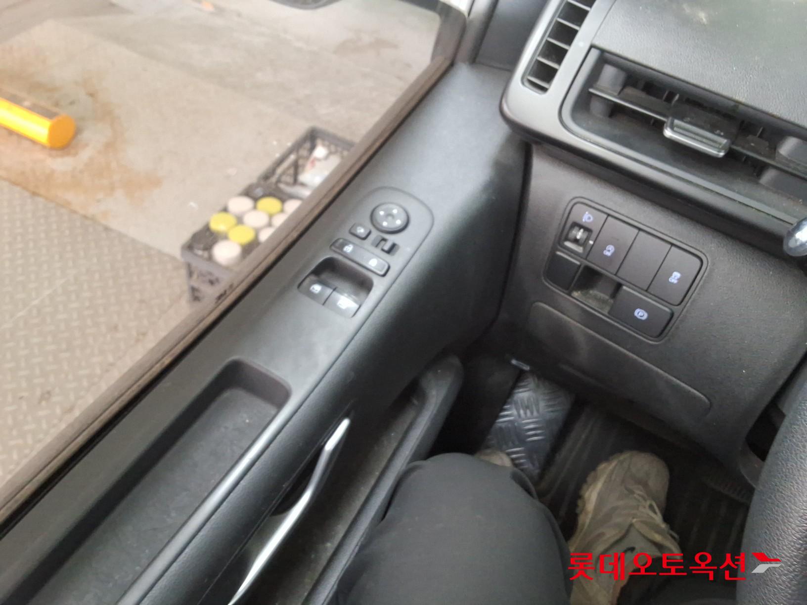 Hyundai Staria 2022 - Image 29