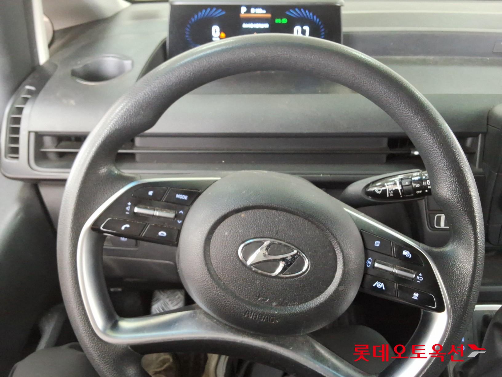 Hyundai Staria 2022 - Image 30