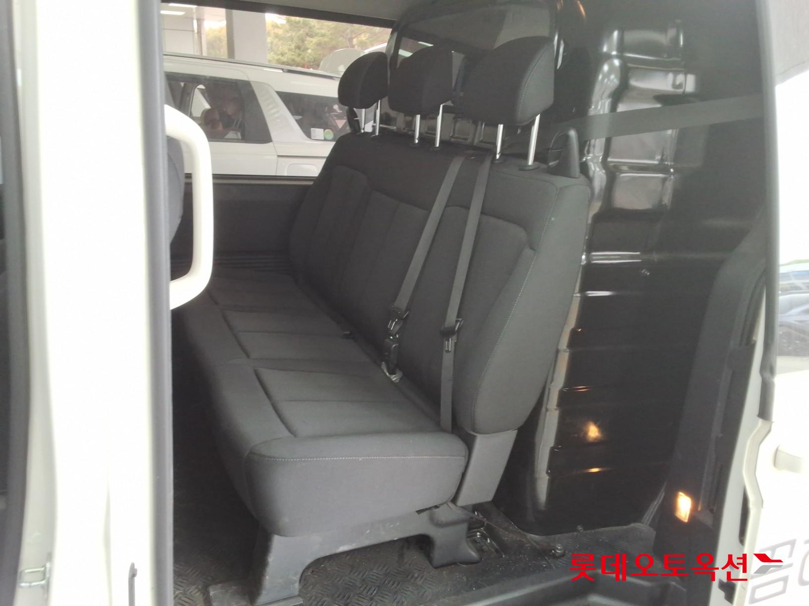 Hyundai Staria 2022 - Image 37