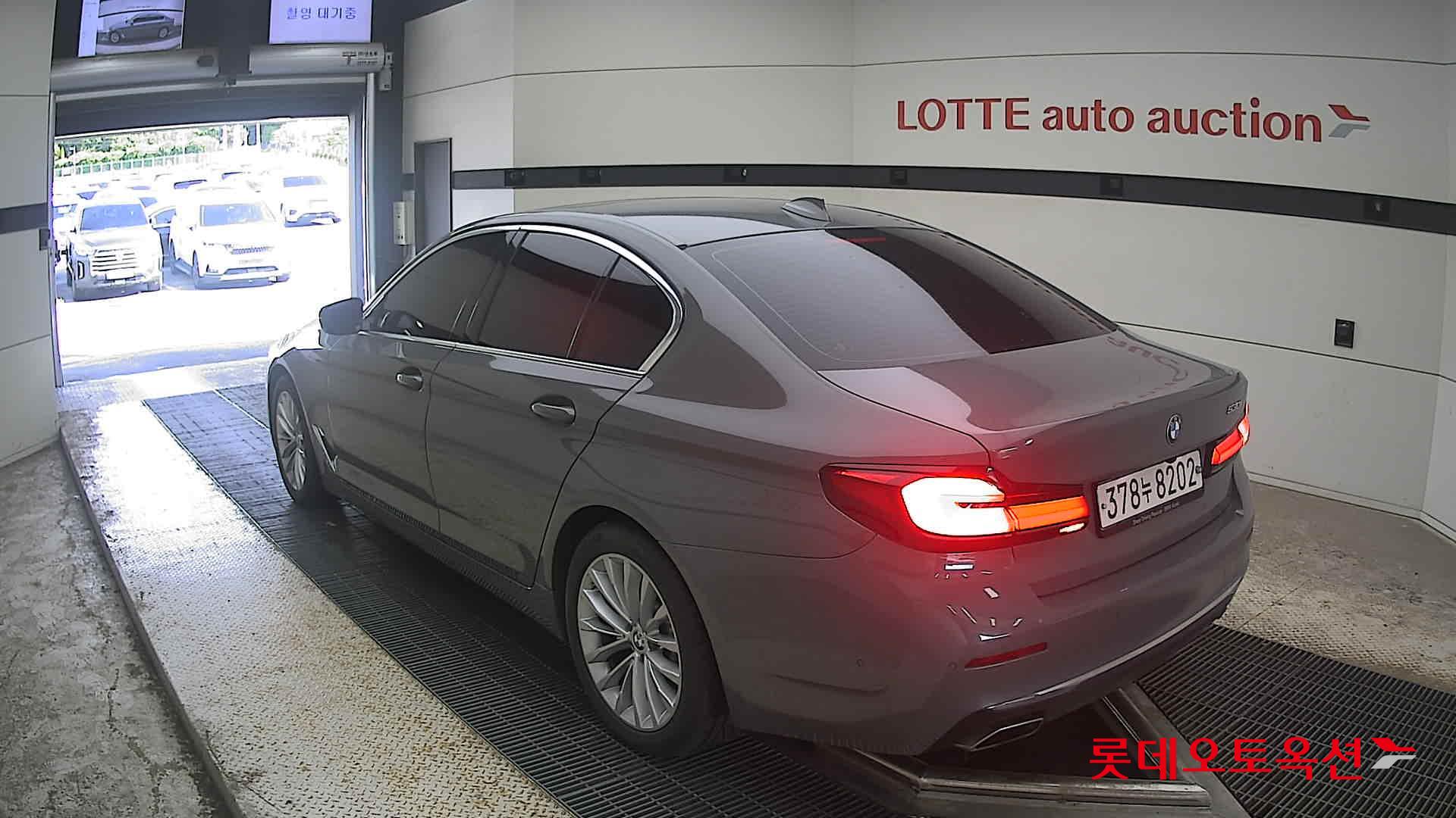 2022 - bmw 530i