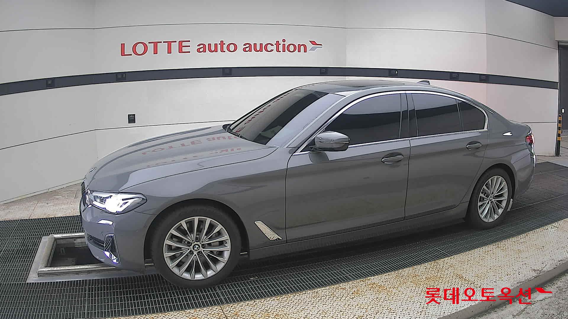 2022 - bmw 530i