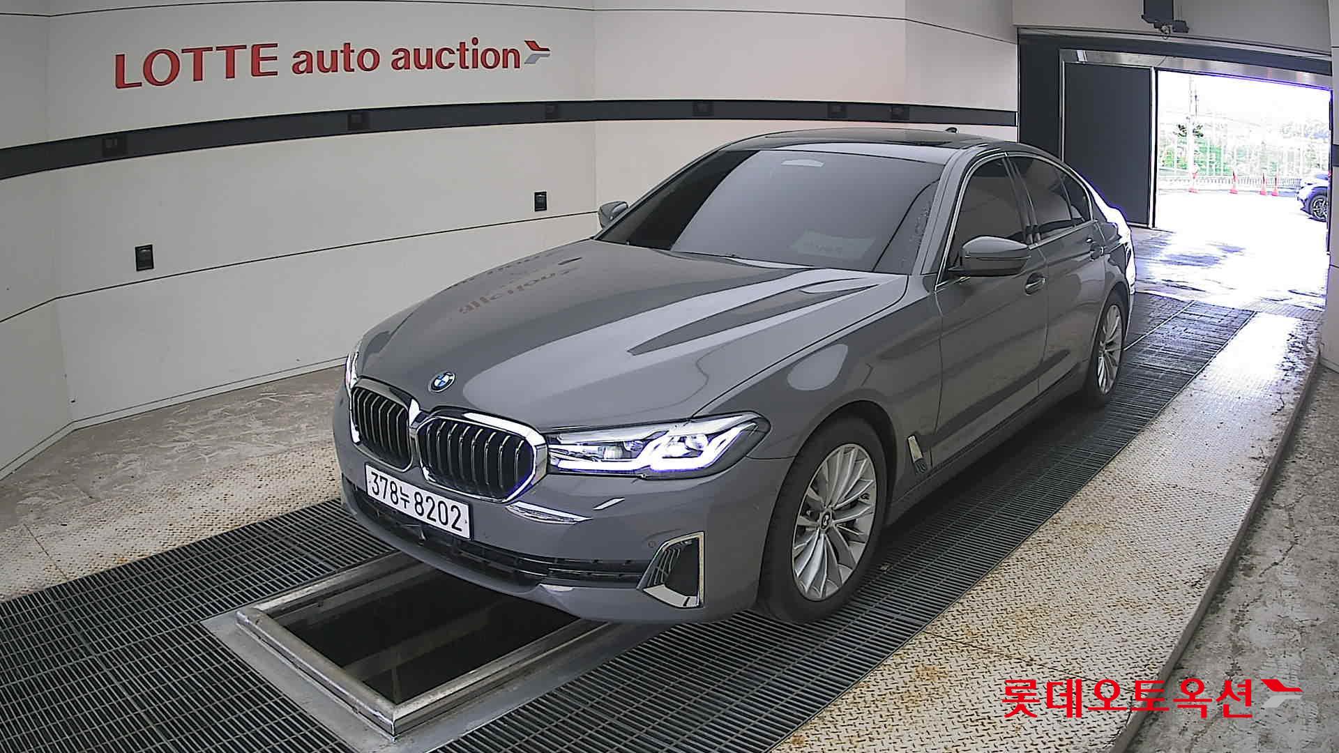 2022 - bmw 530i