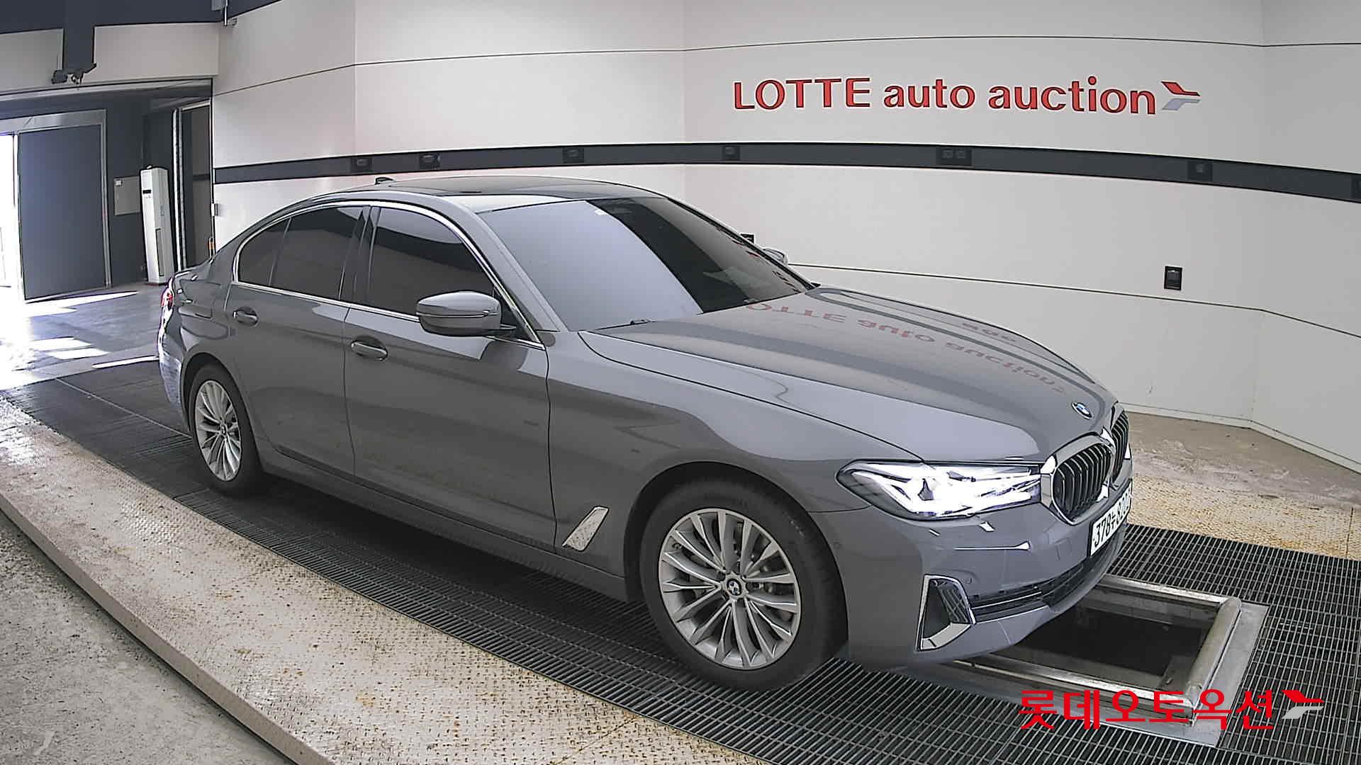 2022 - bmw 530i