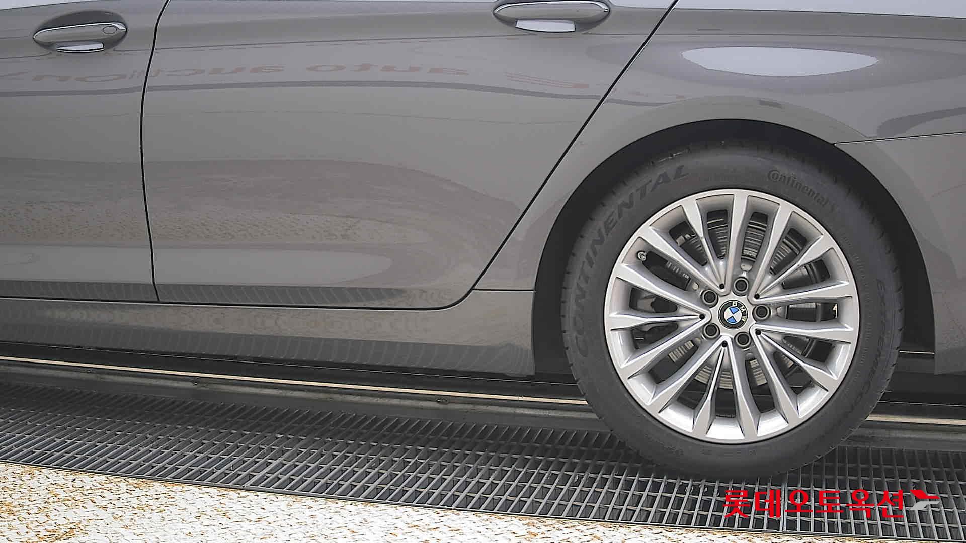 2022 - bmw 530i