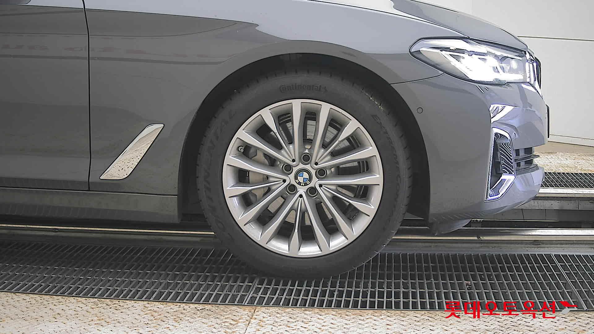 2022 - bmw 530i