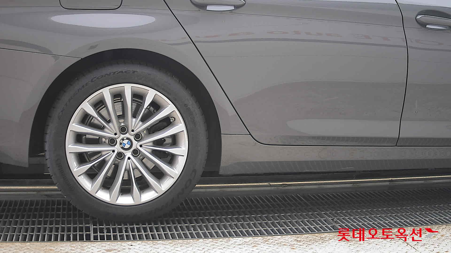 2022 - bmw 530i