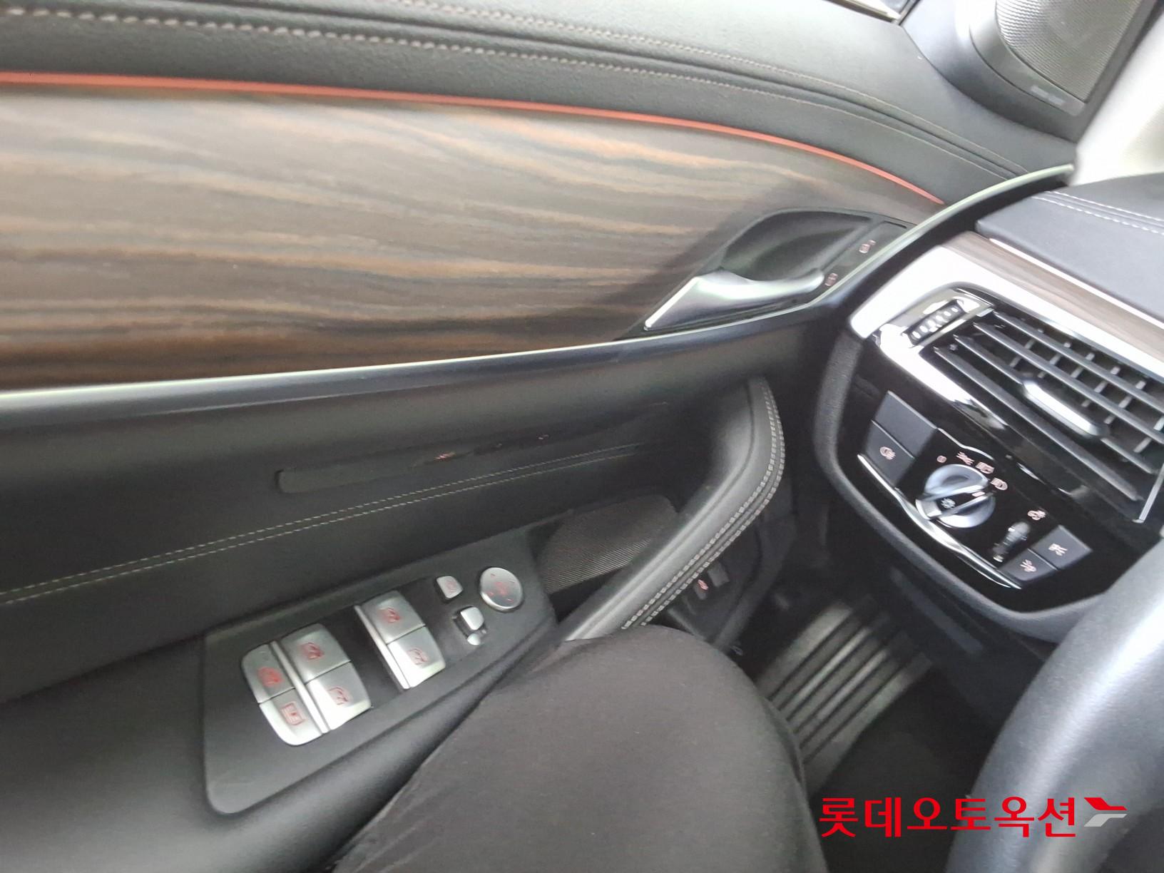 2022 - bmw 530i