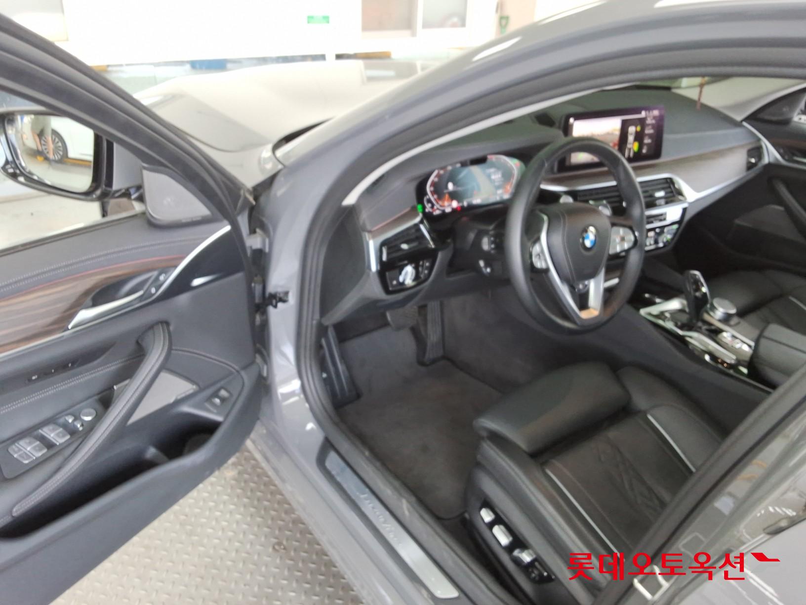 2022 - bmw 530i