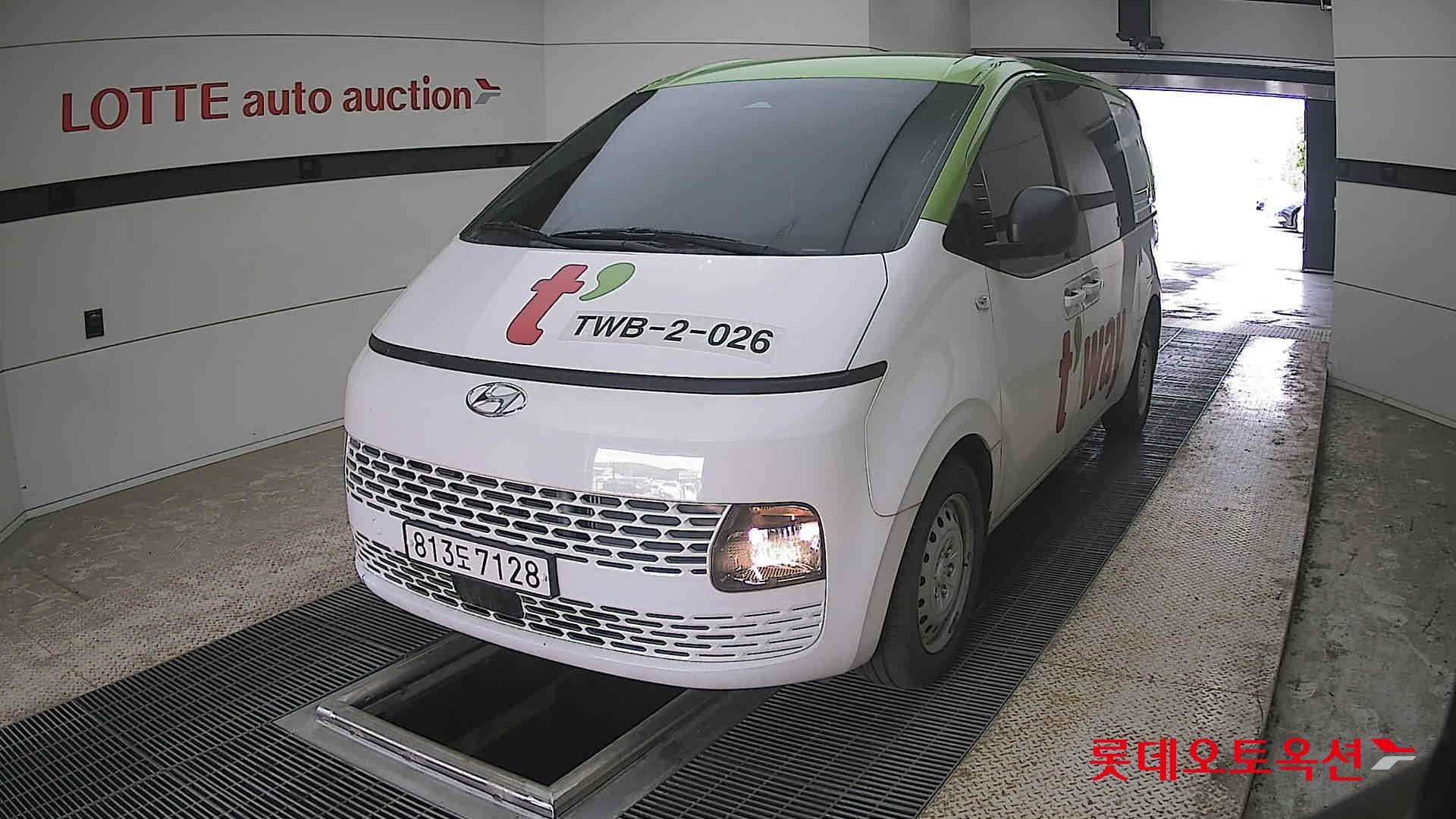 Hyundai Staria - 10