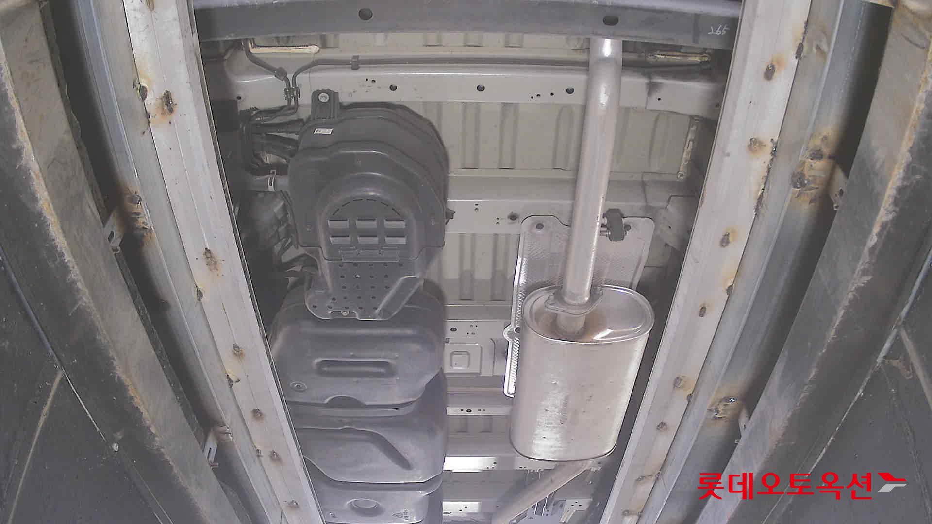Hyundai Staria - 2