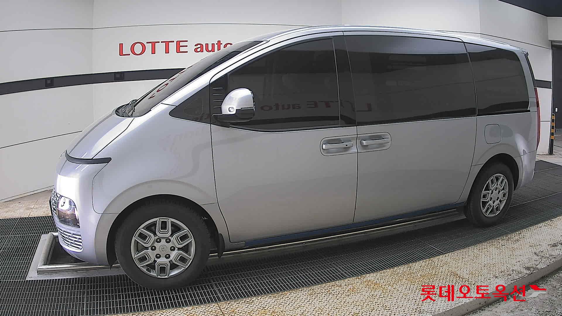 Hyundai Staria 2022 - Image 12