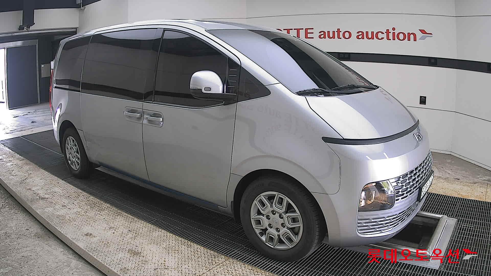 Hyundai Staria 2022 - Image 23