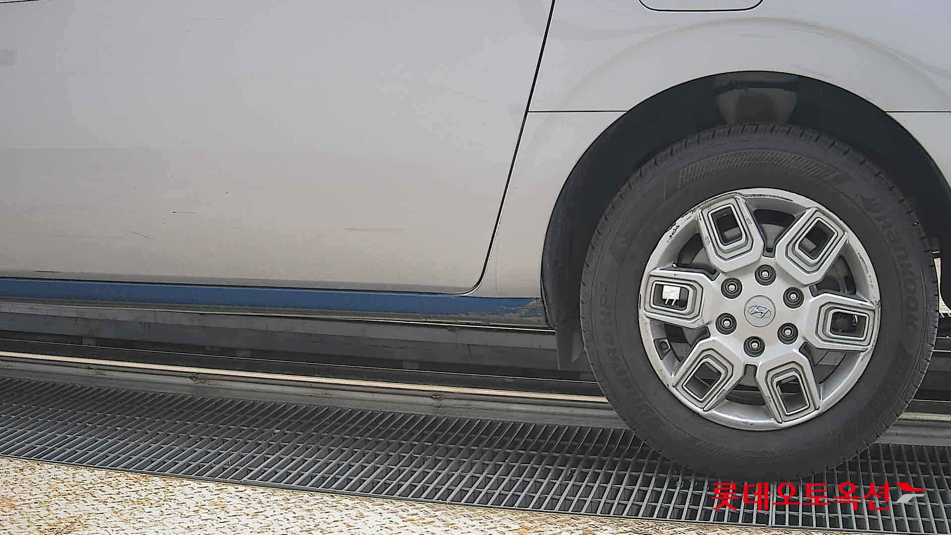 Hyundai Staria 2022 - Image 26