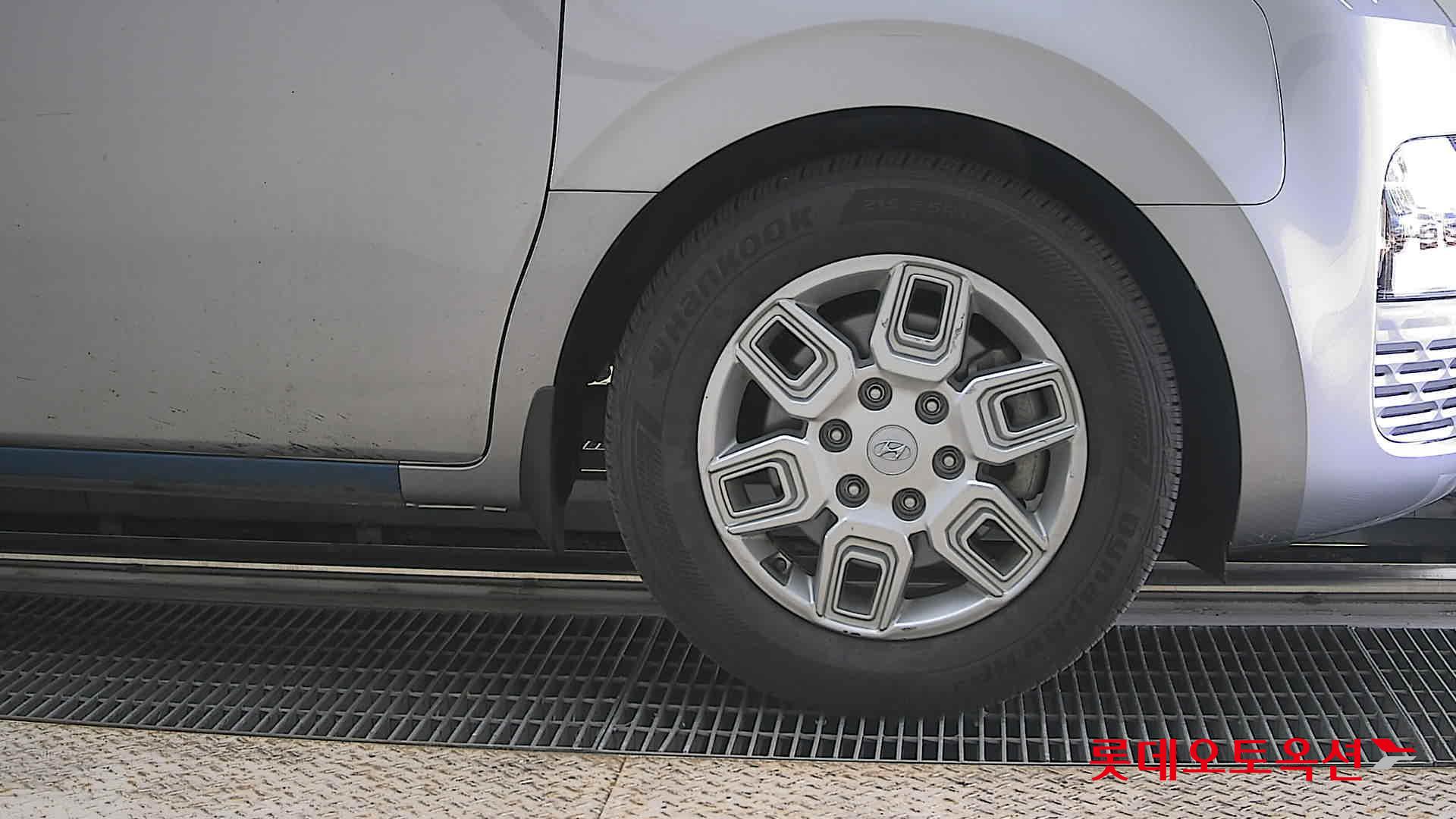 Hyundai Staria 2022 - Image 27