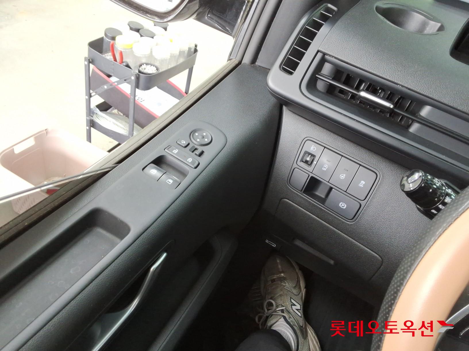 Hyundai Staria 2022 - Image 29