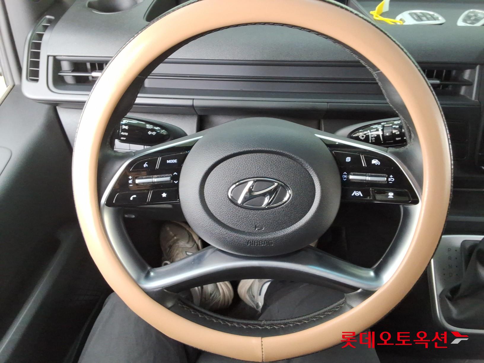 Hyundai Staria 2022 - Image 30
