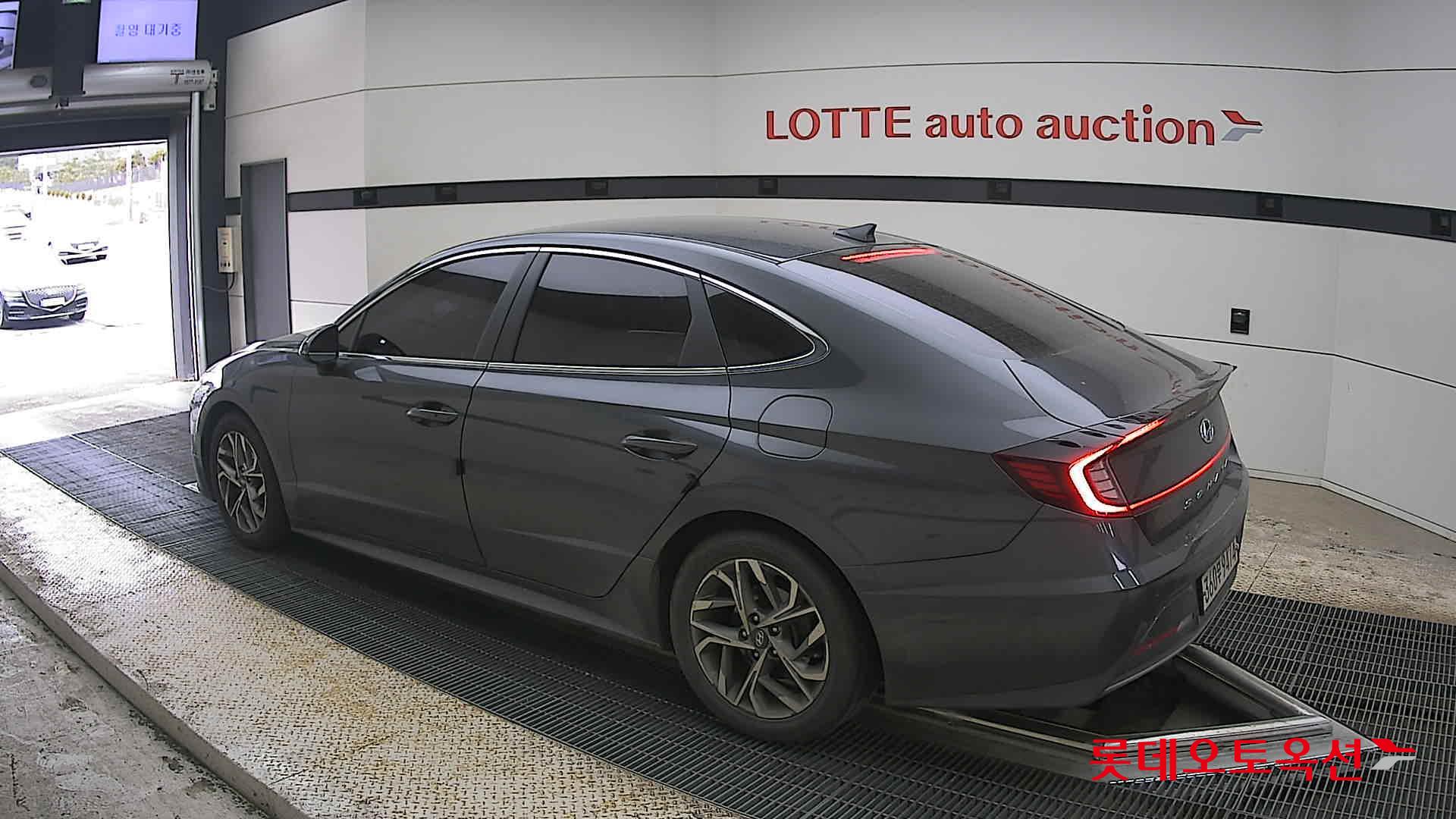 هيونداي سوناتا 2021 - صورة 15