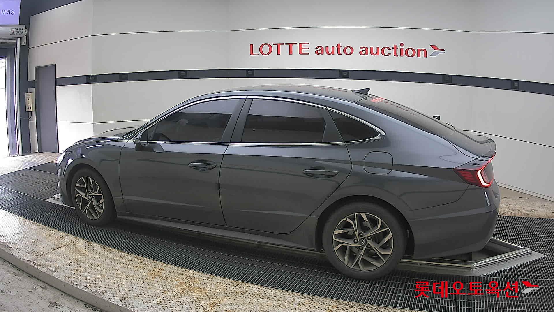 هيونداي سوناتا 2021 - صورة 14