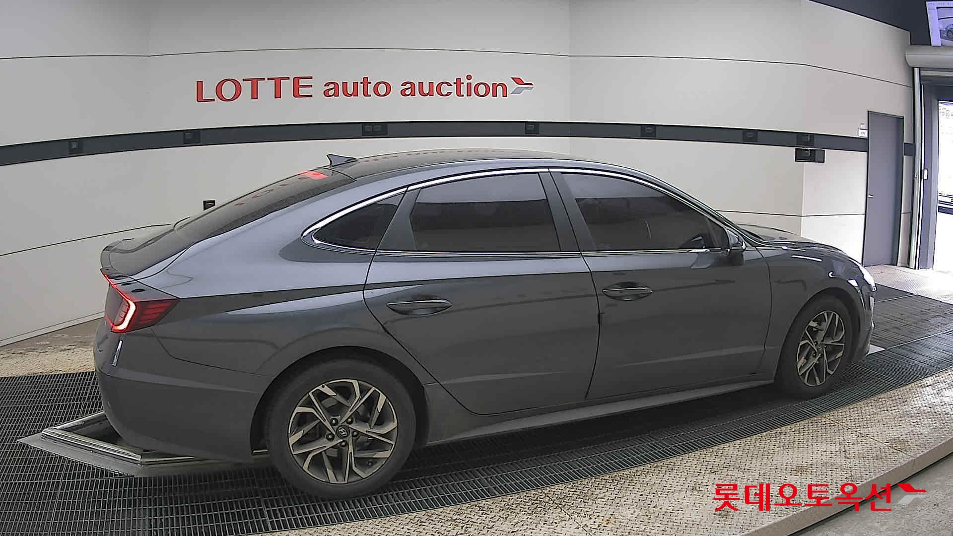 هيونداي سوناتا 2021 - صورة 20