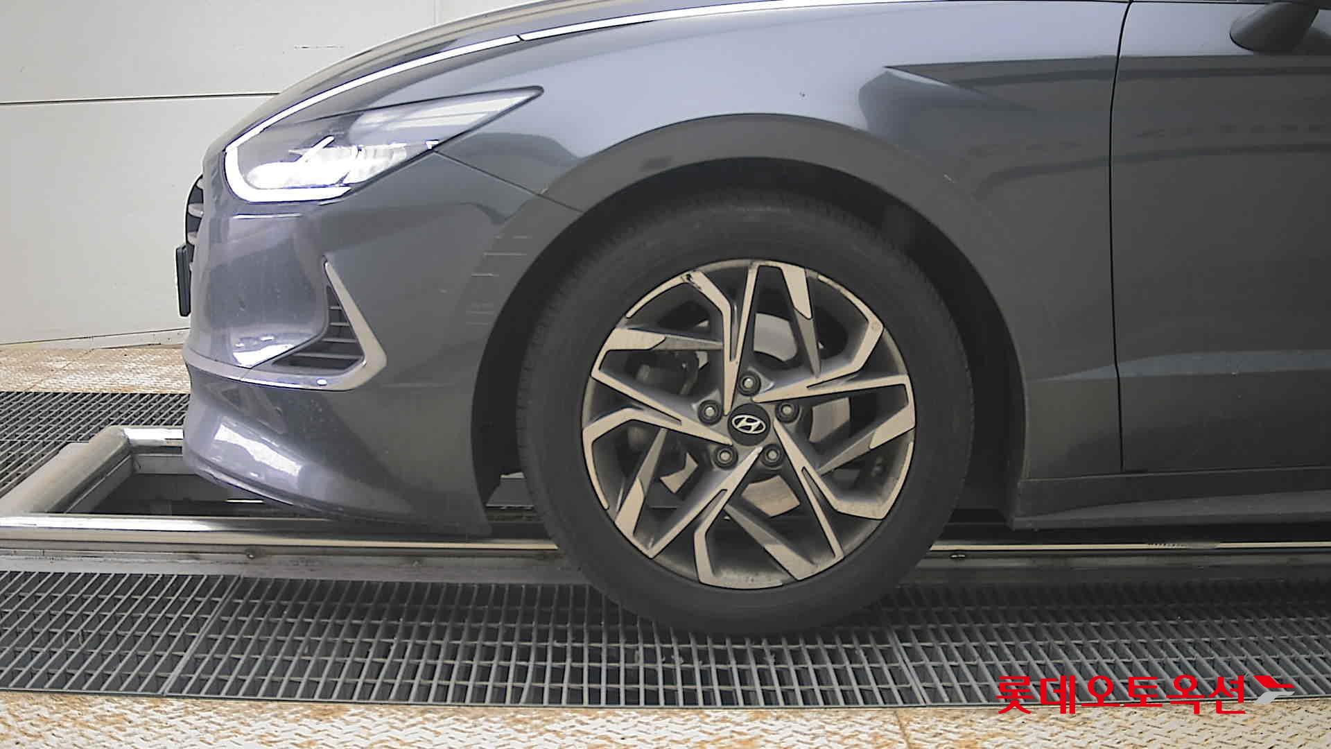 هيونداي سوناتا 2021 - صورة 25