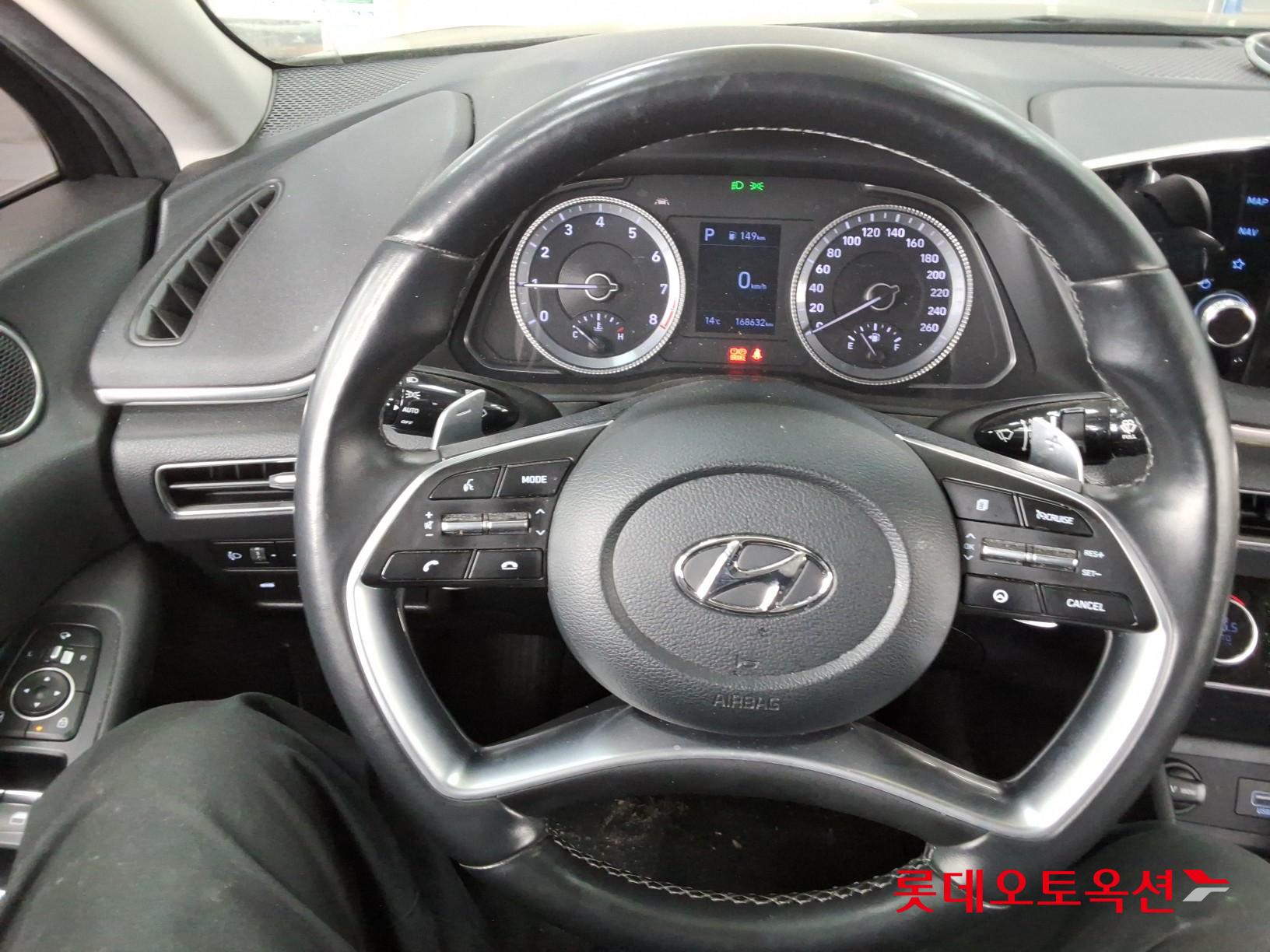 هيونداي سوناتا 2021 - صورة 30