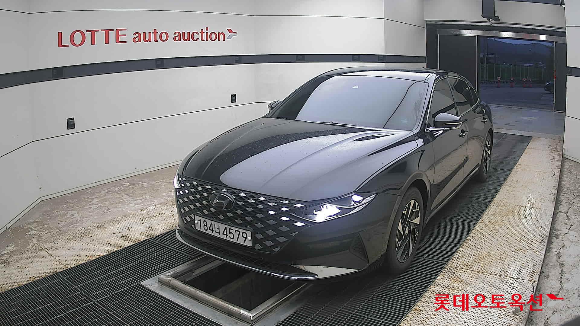 2022 - hyundai grandeur