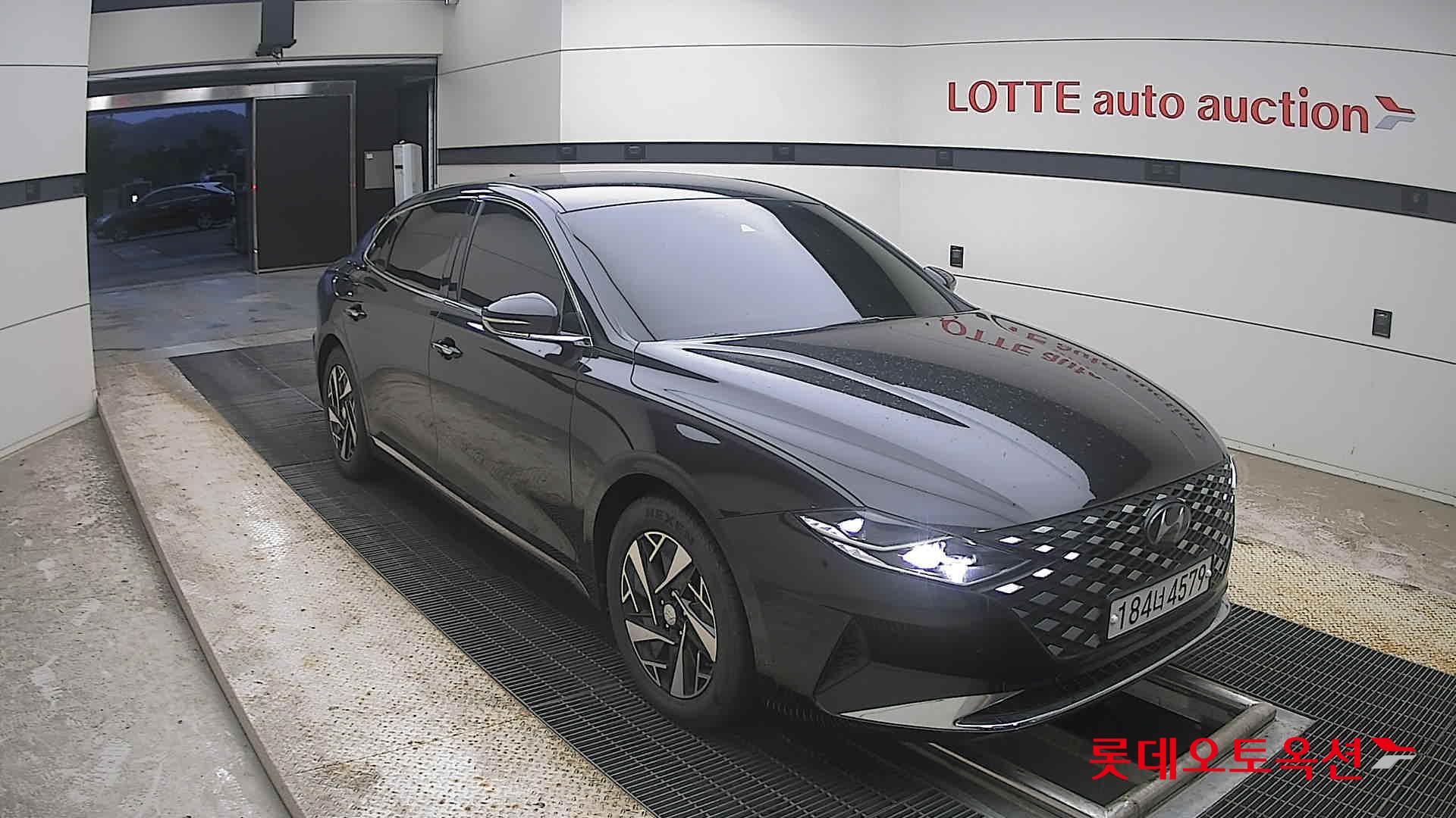 2022 - hyundai grandeur
