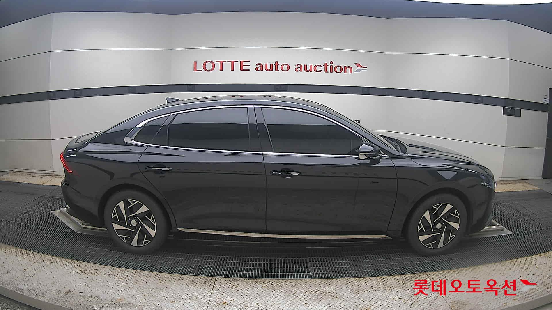 2022 - hyundai grandeur