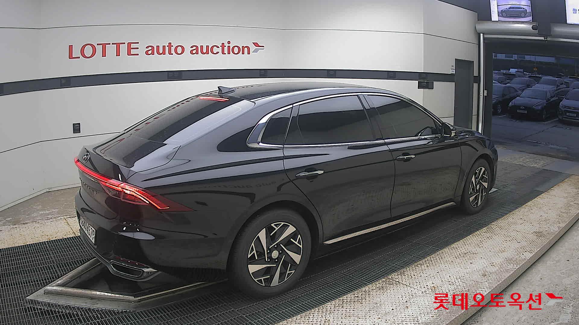 2022 - hyundai grandeur