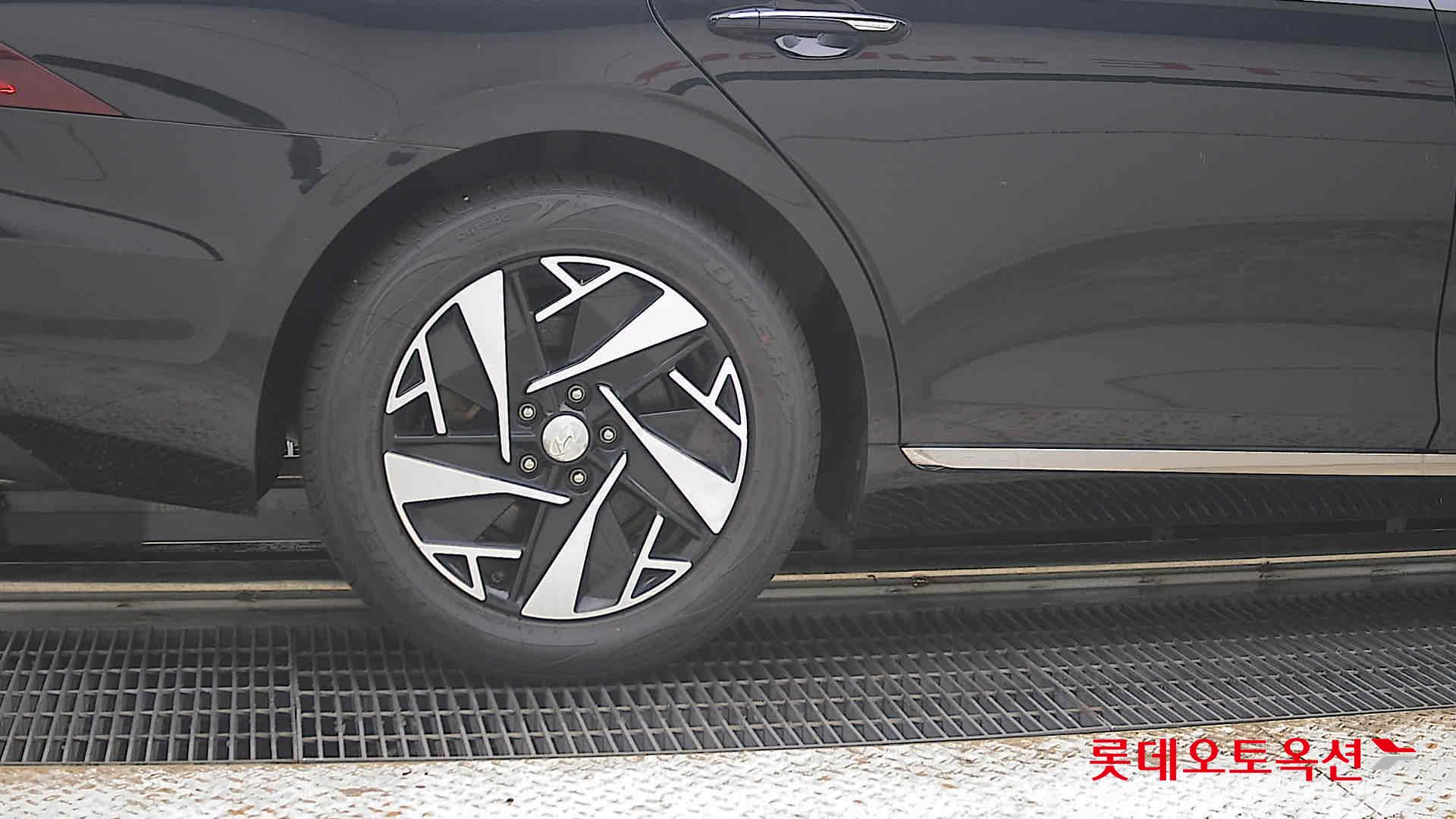 2022 - hyundai grandeur