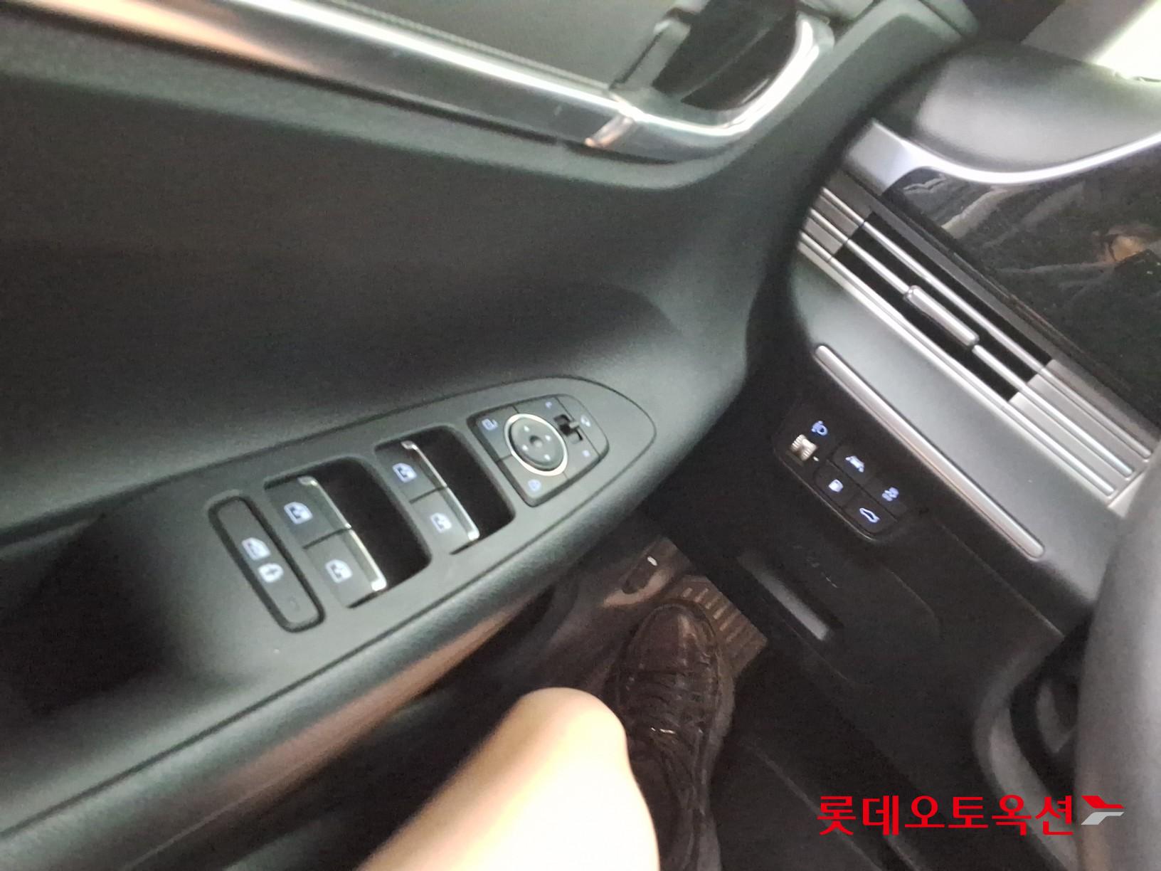 2022 - hyundai grandeur