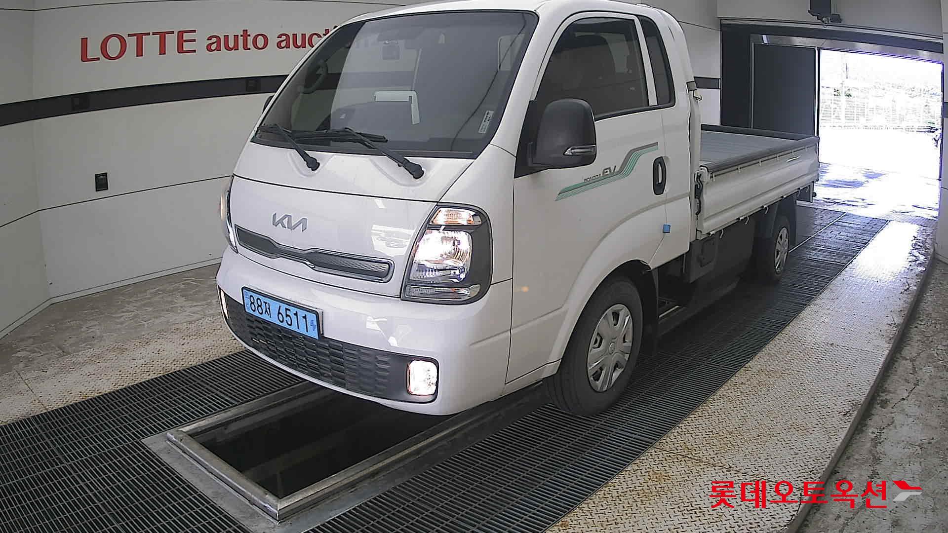 2023 - kia bongo