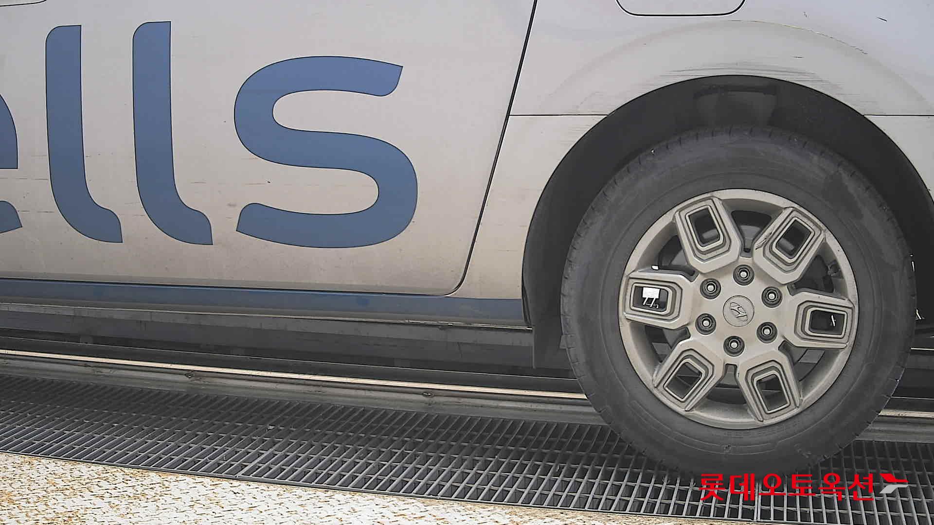 هيونداي ستاريا - 26